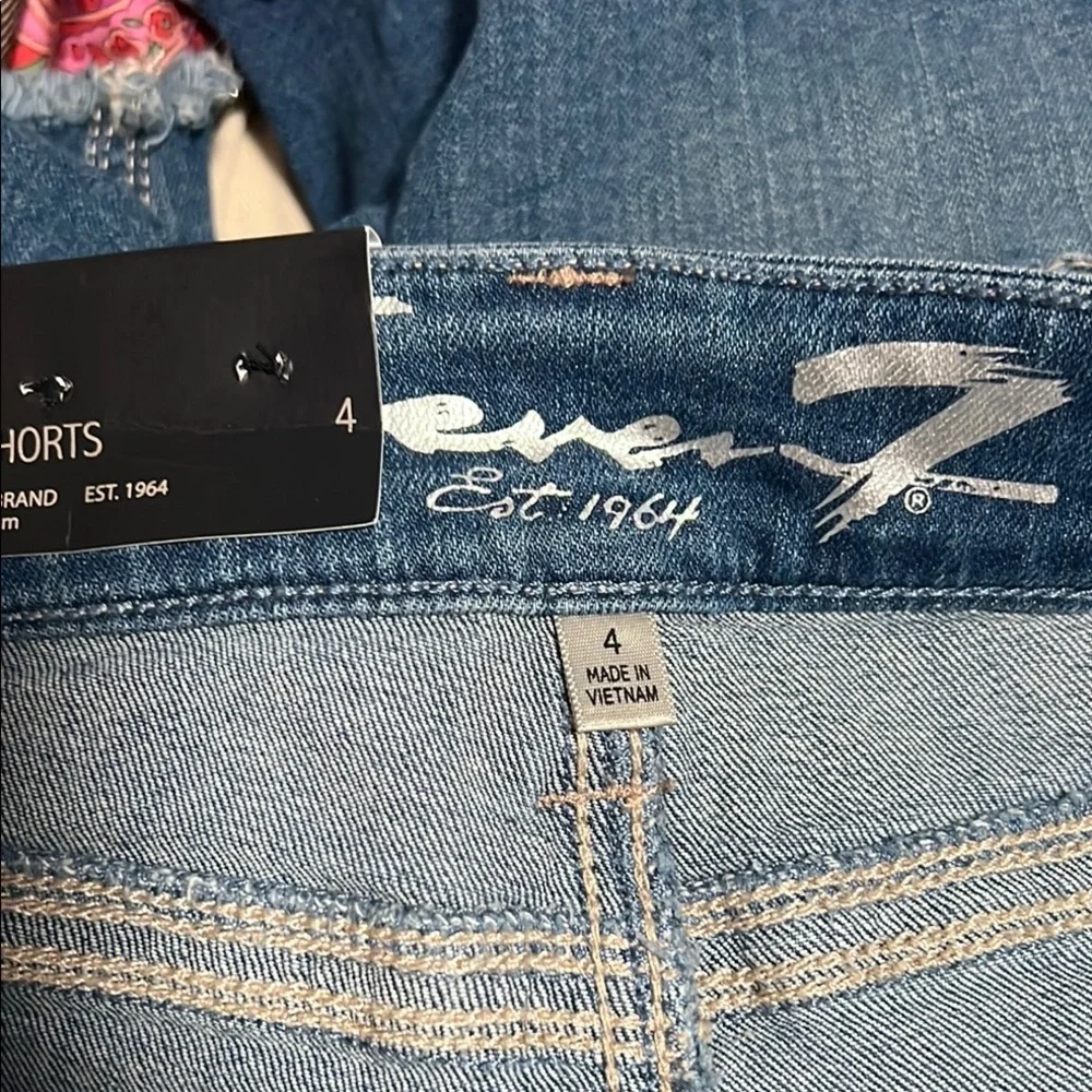 7 For All Mankind Blue Distressed mid rise stretch Jean Shorts 4‎